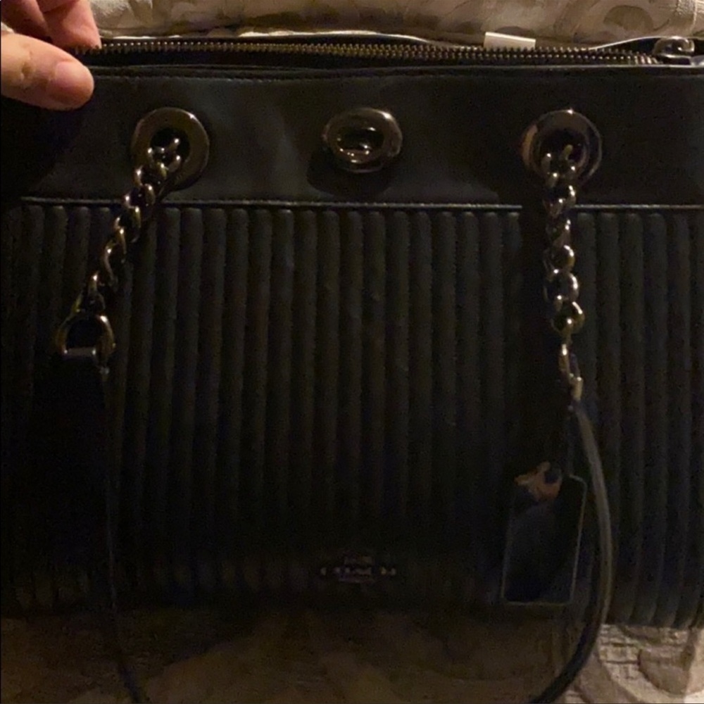 Elegant Coach purse - Picture 7 of 8